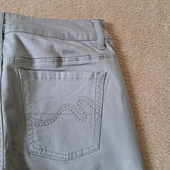 Santana Jeans Cropped Denim Grey Jean Capri Size 8 Straight Leg - Picture 11 of 11
